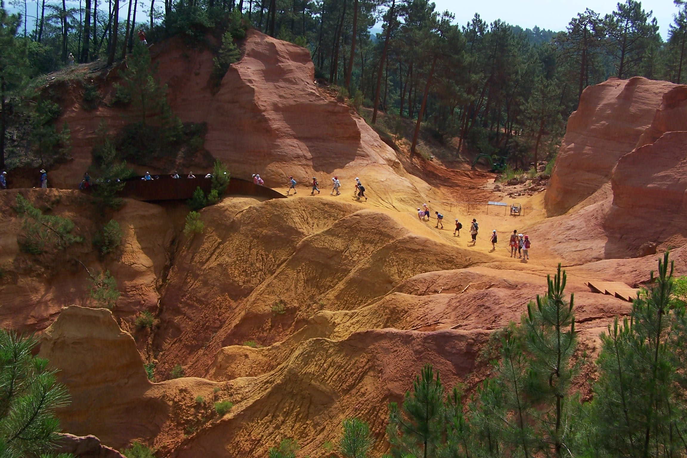  Eckart Schneider - Rote Hgel in der Provence